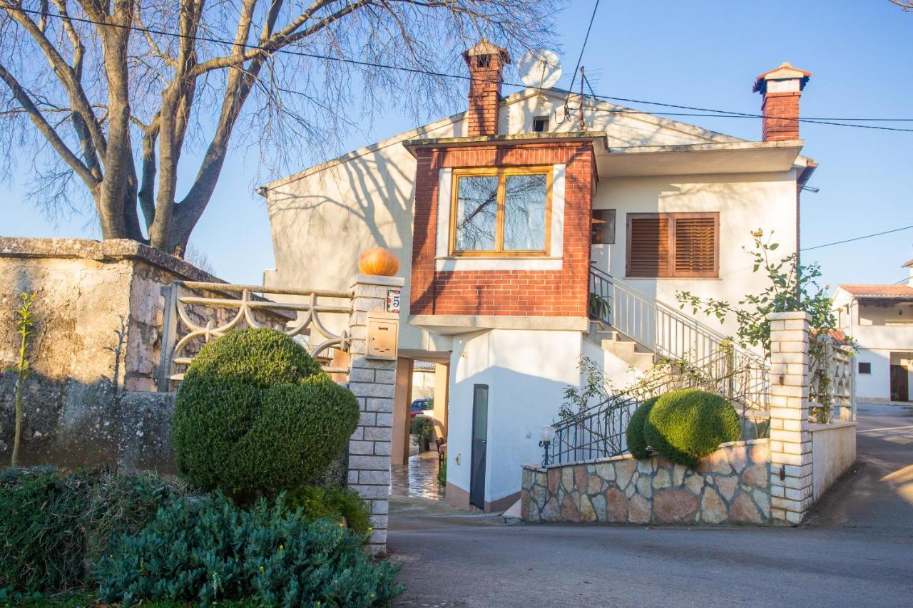 Apartman M&M Žminj Exteriör bild
